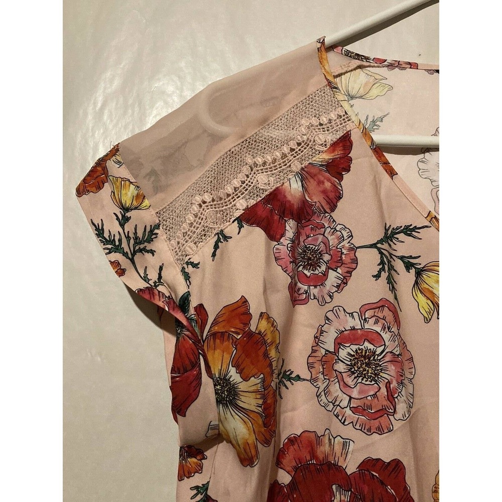 Pink Floral Large Blouse Shirt Top EXPRESS Lace Detail Size Large - Picture 2 of 5